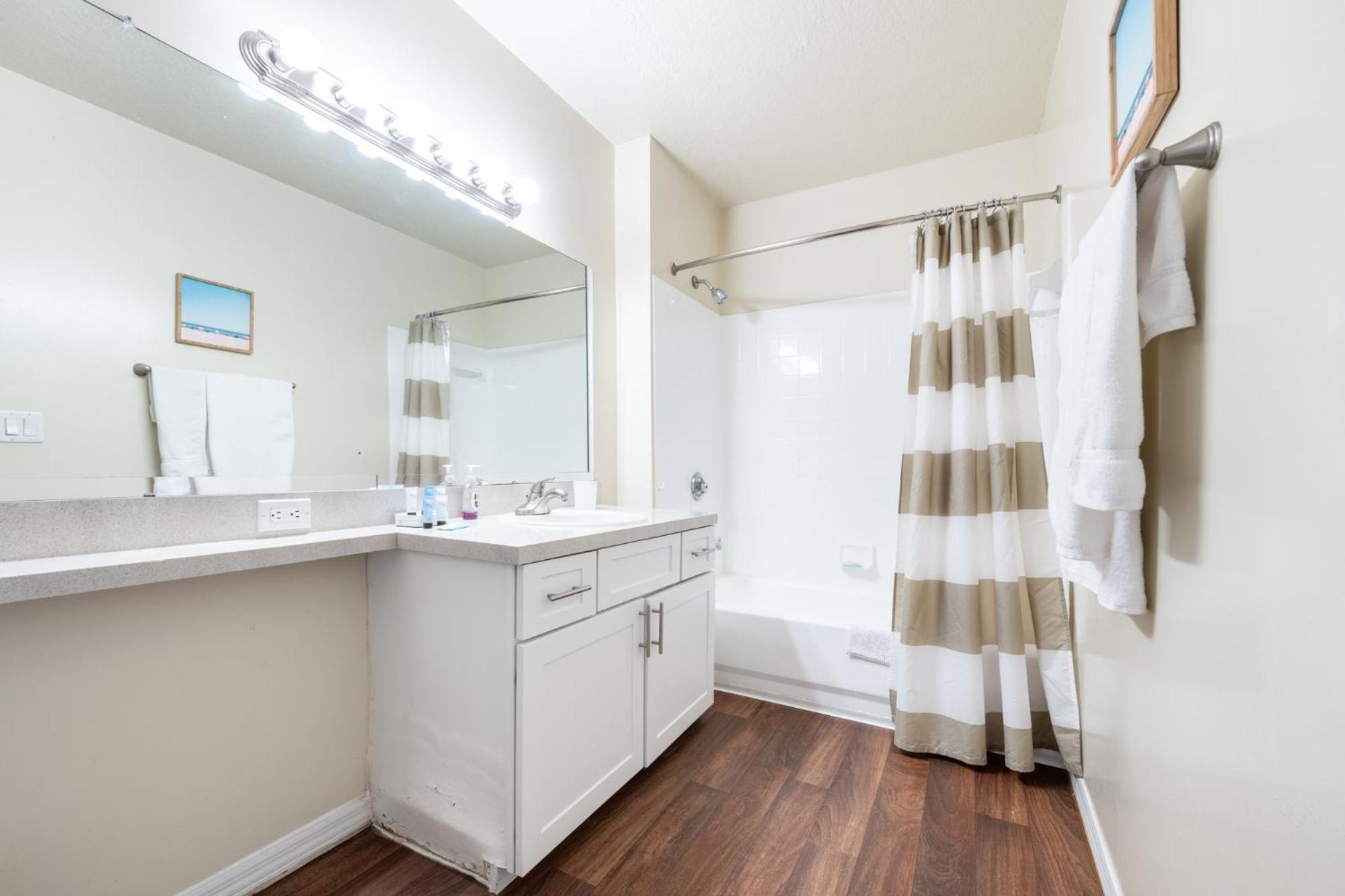 Champions Walk Apartments By Barsala Bradenton Room photo