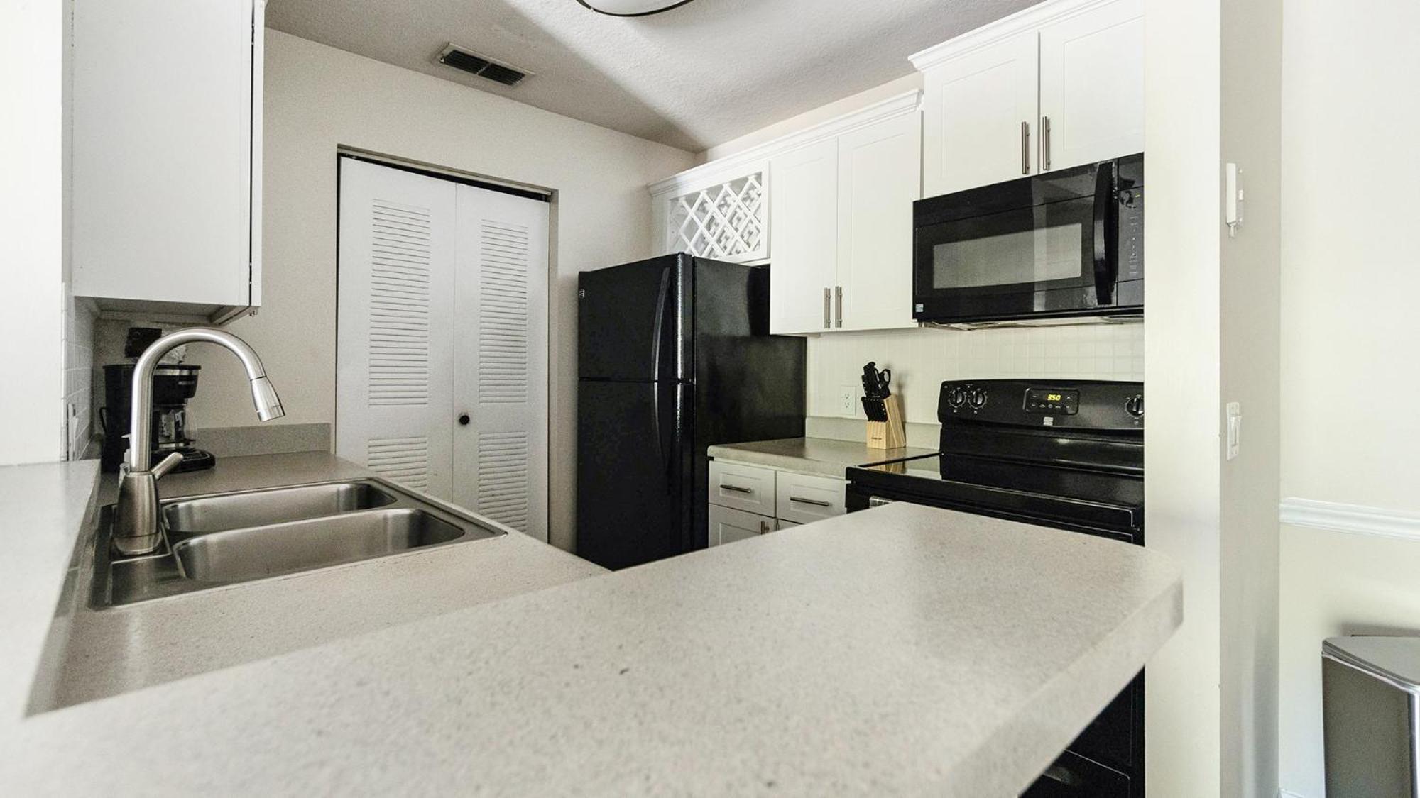 Champions Walk Apartments By Barsala Bradenton Room photo